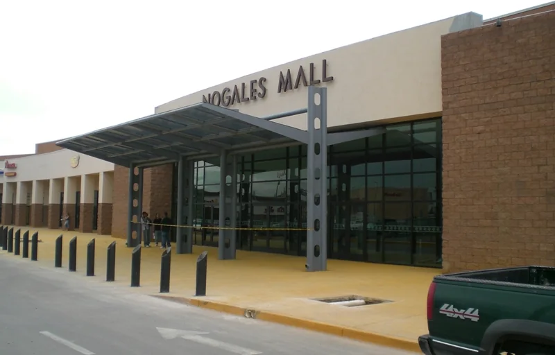 Construcción de Plazas Comerciales con Acero en Hermosillo