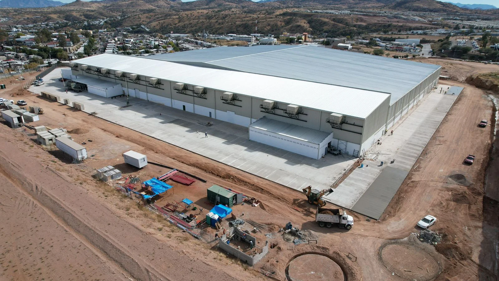 Nave industrial de acero estructural construida por SQ Tech para Stanley Black & Decker en Nogales, Sonora